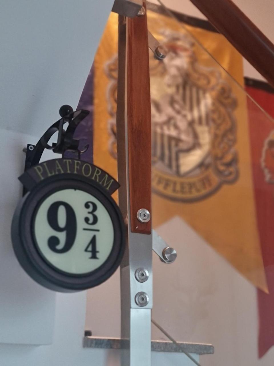 The Hidden Hogwarts - Nearly Bui Vien Walking Street Aparthotel Ho Chi Minh City Exterior photo